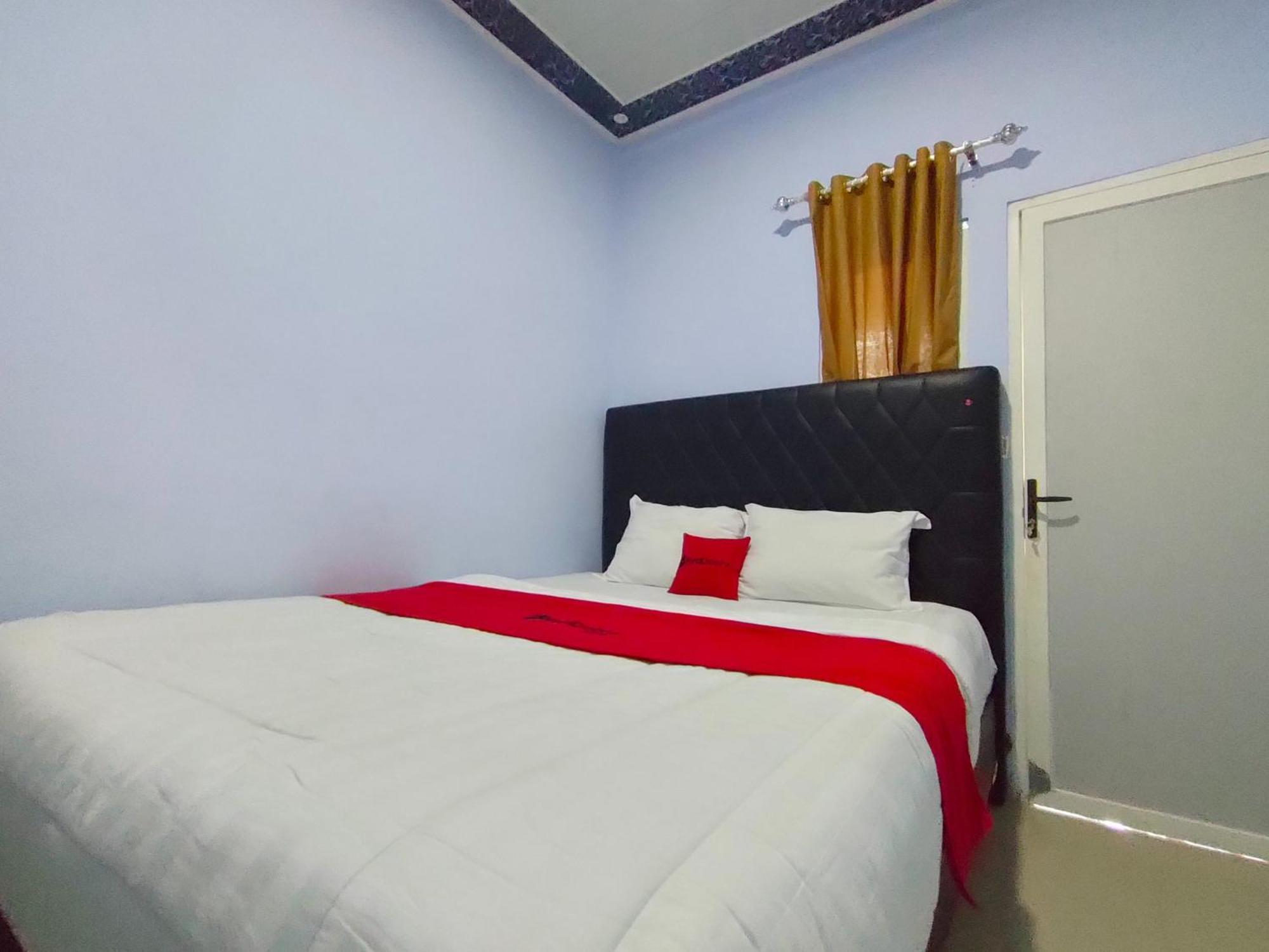 Hotel Reddoorz Syariah Near Stasiun Wates Wates  Exterior foto