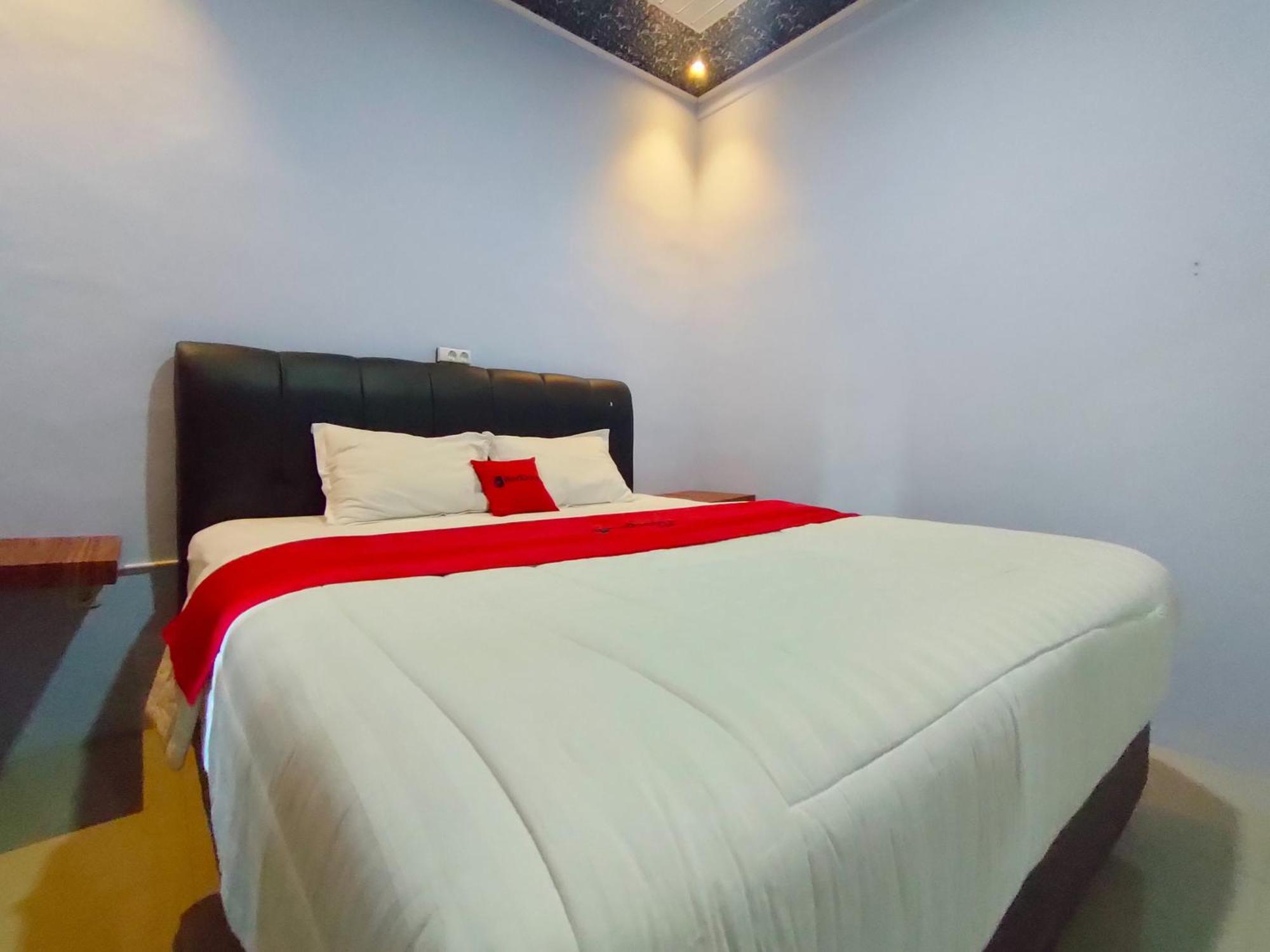 Hotel Reddoorz Syariah Near Stasiun Wates Wates  Exterior foto